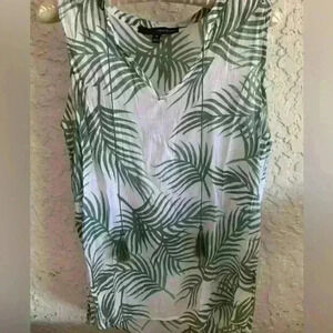 Harve Benard Women's M Palm Tree VNeck Tassle Sleeveless Shirt
Top Blouse NWOT